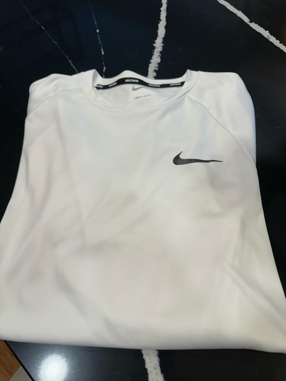 Men’s XL NIKE DRYFIT SHORT SLEEVE